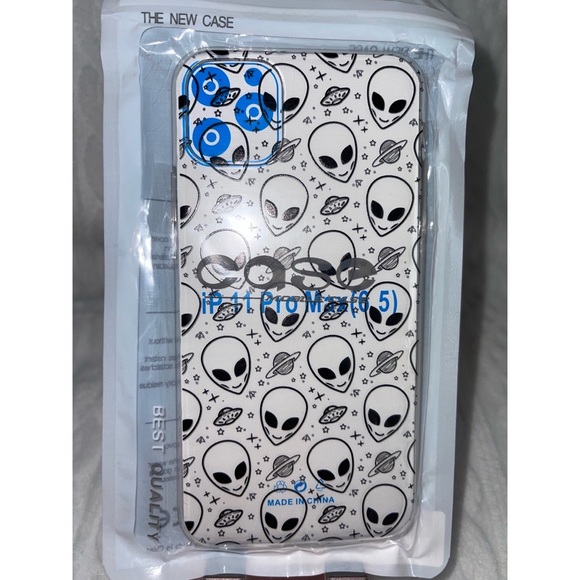 Cartoon Alien iPhone 11 Pro Max Case 👽 - Picture 12 of 17